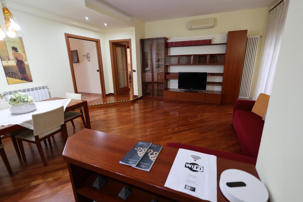 Casa Diocleziano Apartment Napoli Exterior foto